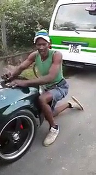 Afriqi kala funny hindi song MUAQAT