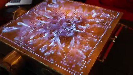 Flames dance to music on this 2D Rubens Tube