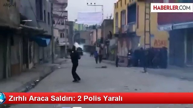 Molotoflu Saldırıya Uğrayan Zırhlı Araç Devrildi: 2 Polis Yaralı