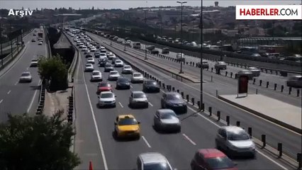 İstanbul Trafiği Hem Cepten Hem Hayattan Çalıyor