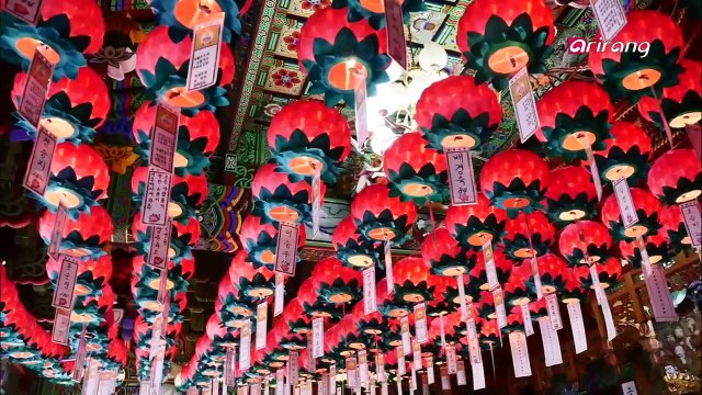 In Frame S2Ep15C7 Russian Monk Hyehaeng in Korean Buddhist Temple