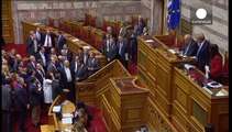 Grécia: Parlamento aprova orçamento sem 