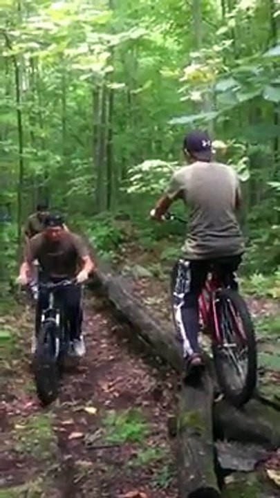 [+18 ~ Sexy Funny Girl]Failure on the log - Fails World