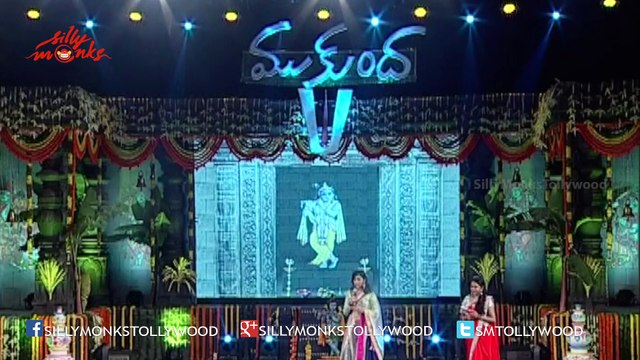 Pooja Hegde Singing on Stage @ Mukunda Audio Launch - Varun Tej