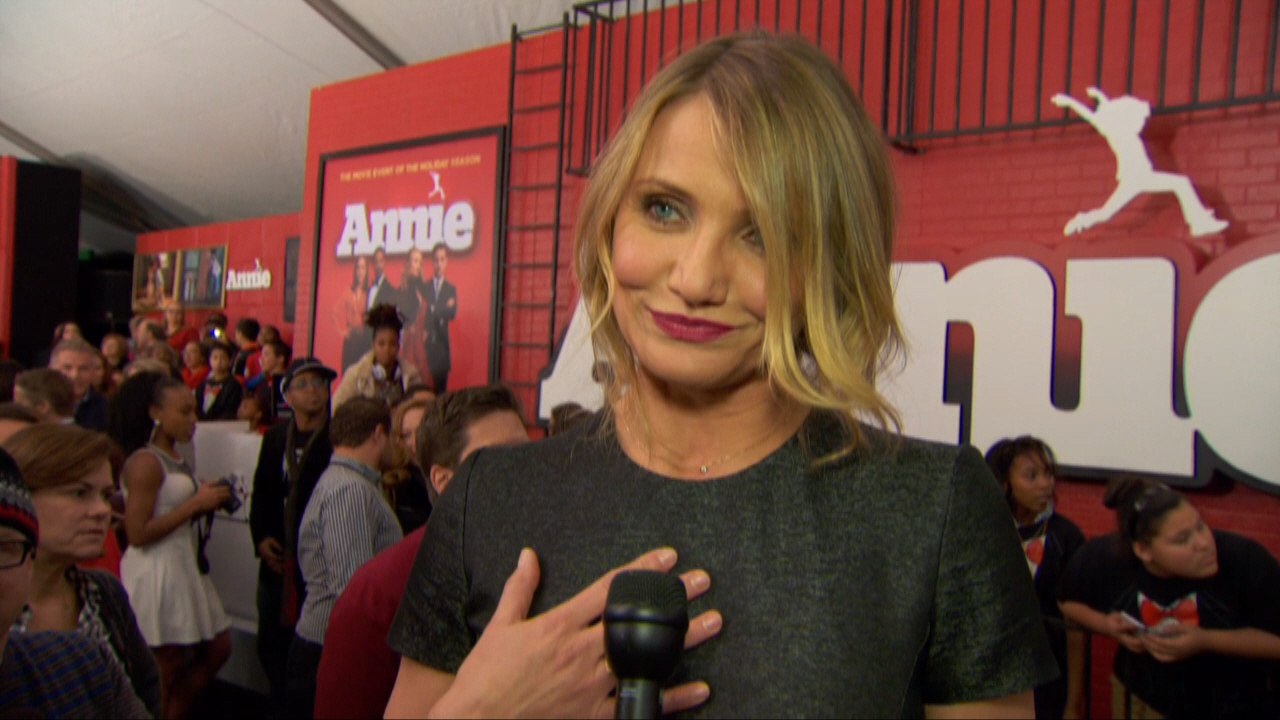 Annie Premiere: Cameron Diaz On The Red Carpet