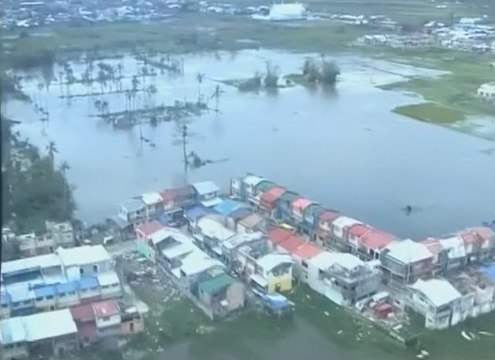 Les ravages du typhon Hagupit vus du ciel