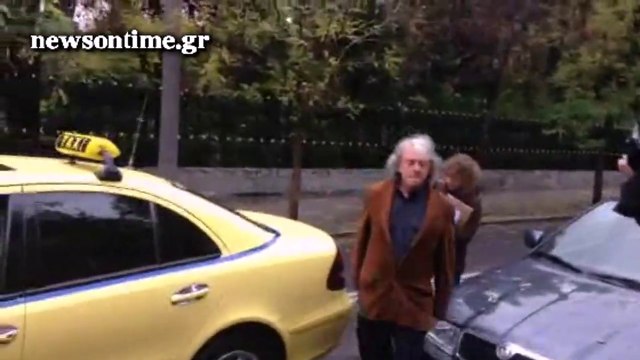 newsontime.gr - Έφτασε στο Μαξίμου για το ραντεβού με τον πρωθυπουργό ο Γιώργος Ρωμανός