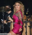 Hadise'nin Başını Mavi Tulumu Yaktı