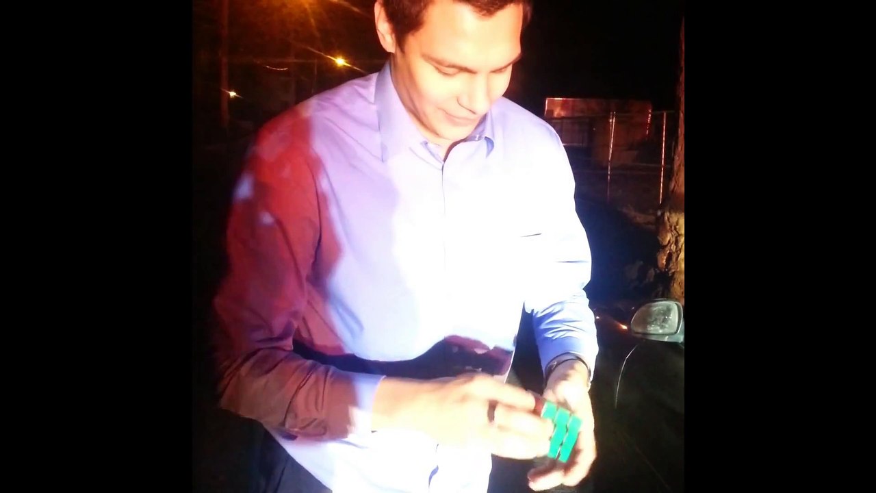 Magicien arrêté en excès de vitesse s'en sort grâce à un tour de magie!