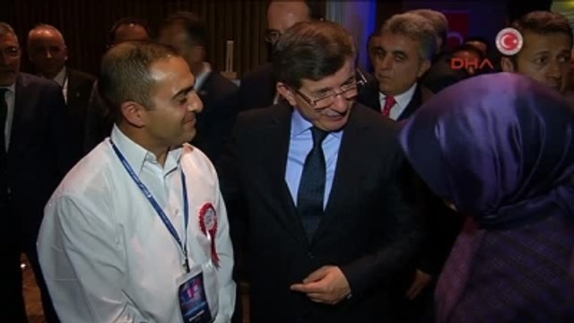 Davutoğlu, 4 Yaşındaki Ecrin'i Kurtaran Deniz ile Görüştü