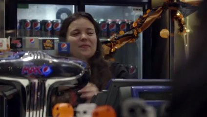 Bu Şaka Adamı Öldürür