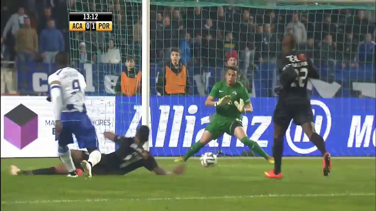 Martinez lässt Porto doppelt jubeln