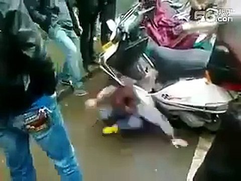 Çin'de Uygur Türklerine Yapılan Zulmü Herkes Görsün