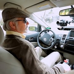 Google'ın Sürücüsüz Otomobili Görme Engellilere Umut Oldu