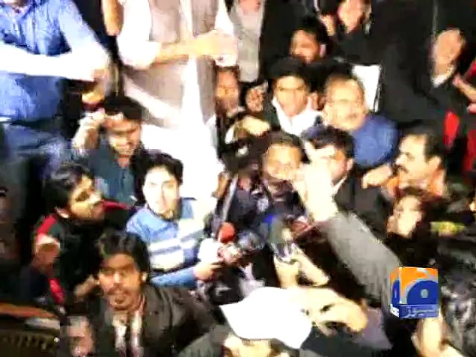 Lahore: PTI demonstrates protests against killing of PTI worker-Geo Reports-08 Dec 2014