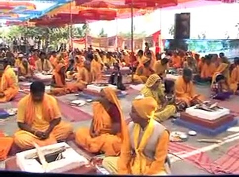 Mahisagar tribute to Martyrs by Gayatri Parivar through prayers