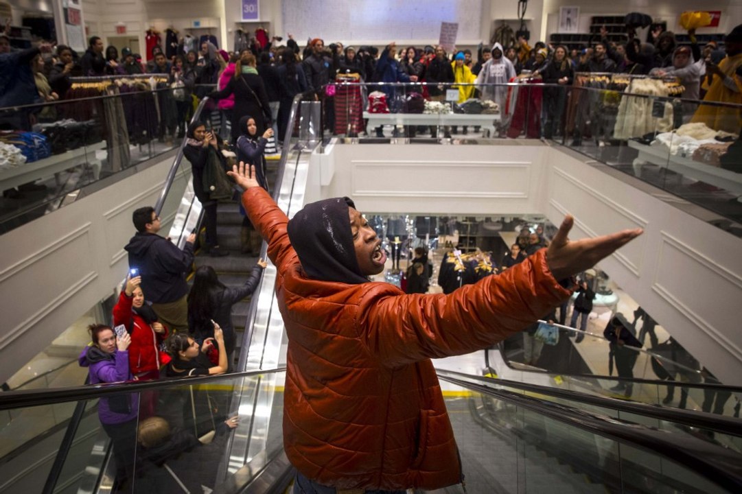 Eric Garner protesters occupy N.Y. stores