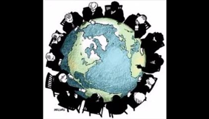 Le monde esclave de huit familles !