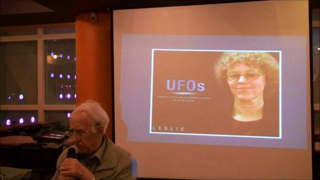 Soirée Ovni Paris du 1er Octobre 2013 Gildas Bourdais présente un livre de Leslie Kean