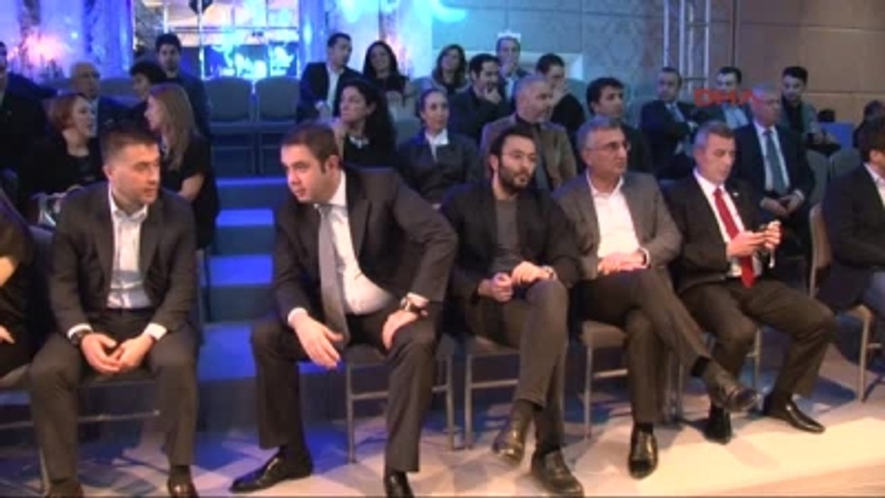 Beşiktaş Kartal Yuvası Ürünleri Defileyle Tanıtıldı-1