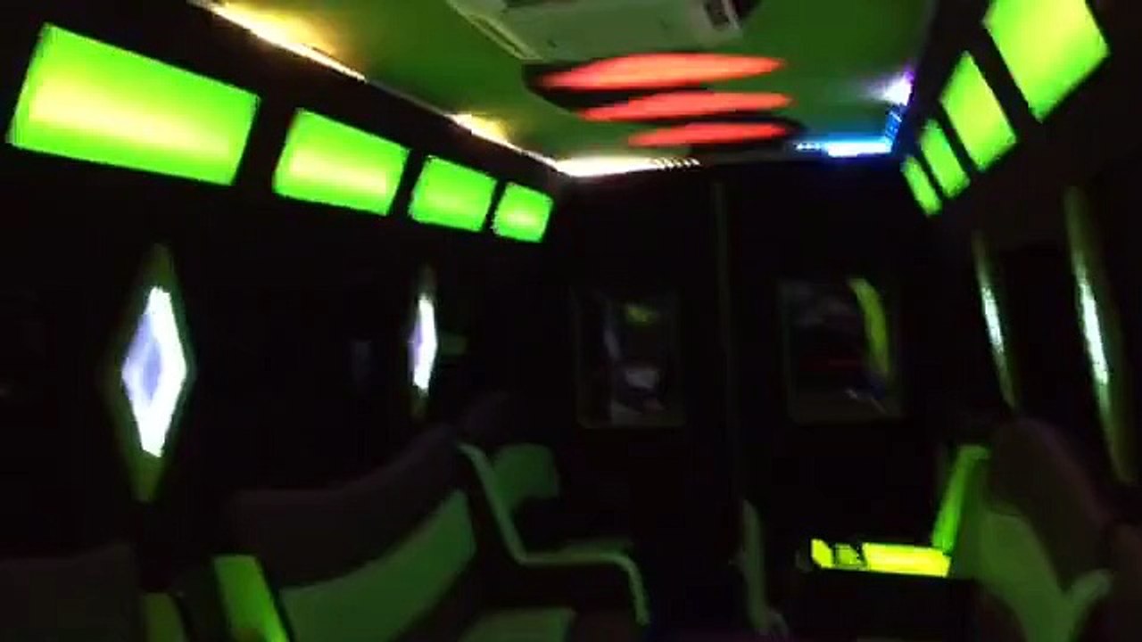 Party Bus Limo Hire :: Limo Broker