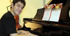 Suriye'den Kaçan Piyano Dehası Esad, Türk Vatandaşlığına Geçti