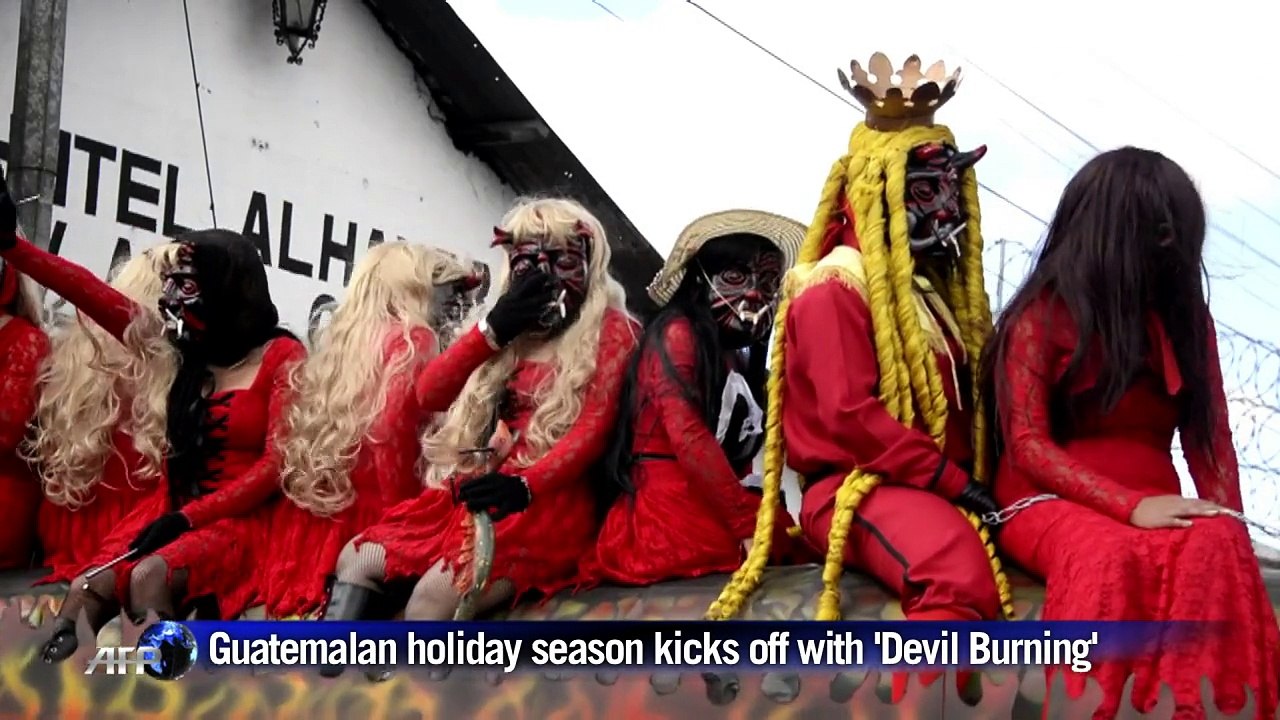 Guatemala kicks off holiday season with 'Devil Burning'