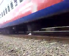 aa dekho ki kar raha eh muurkh