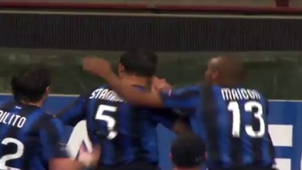 Gol de Dejan Stanković concorre a mais bonito da Uefa