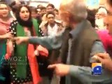 Geo’s Anchor Maria Memon Harassed by PTI Workers