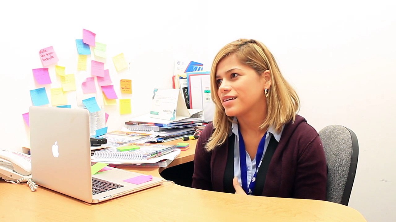 ENTREVISTAS DISEÑADORES GRAFICOS -  IMAGEN E IDENTIDAD CORPORATIVA