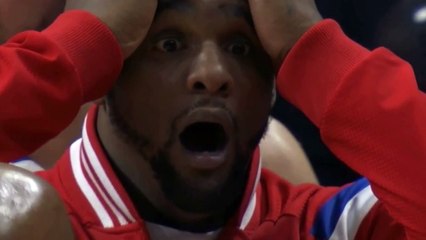 la tête de Glen Davis lorsque les Suns repassent devant en prolongation