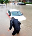 Antalya'da Şiddetli Yağış Yaşamı Felç Etti, Okullar Tatil