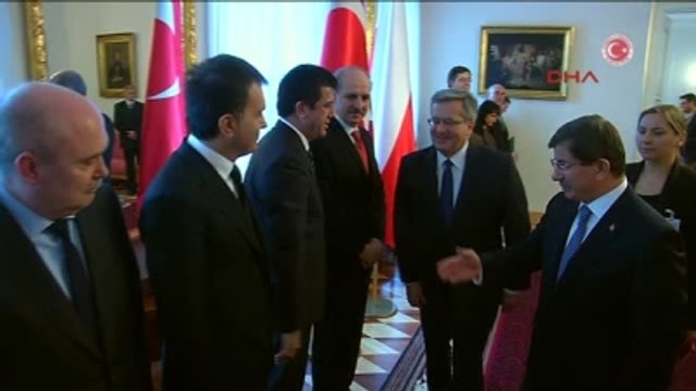 Davutoğlu Polonya Cumhurbaşkanı'yla Görüştü