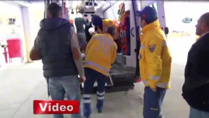 Otobüs, Bakım Aracına Çarptı: 9 Yaralı