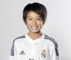 La pépite japonaise du Real Madrid humilie un U13 du Barça !