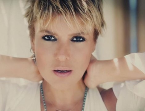 Gülben Ergen'in Annesi Huzurevinde Yaşıyormuş