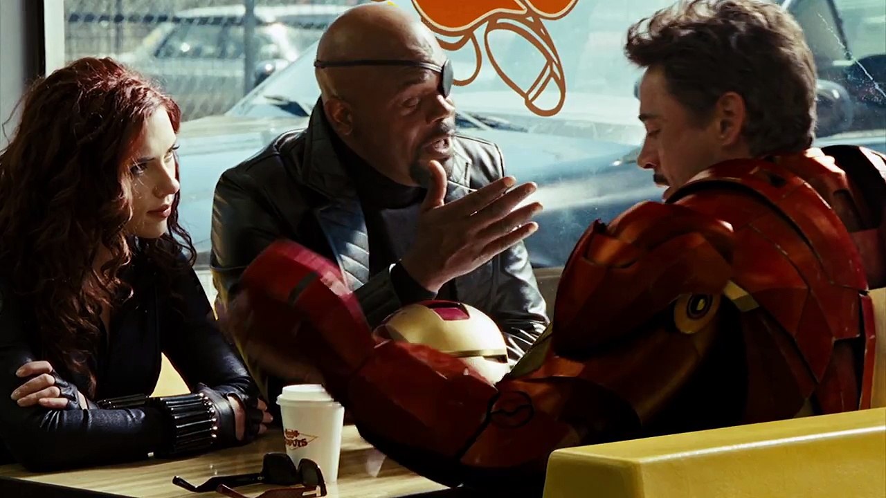 Les Avengers chantent Noël