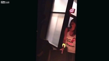 Heyecandan  Saçını Yakan Hatun