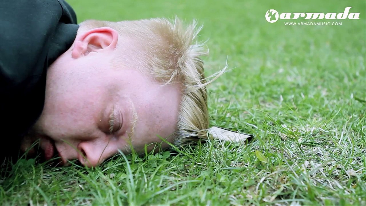 Tim Berg - Bromance (Aviciis Arena Mix) (Official Music Video) [High Quality]