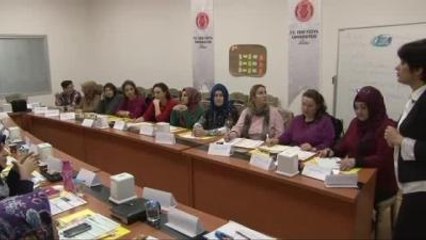 Geri Dönüşüme Kadın Eli Değdi