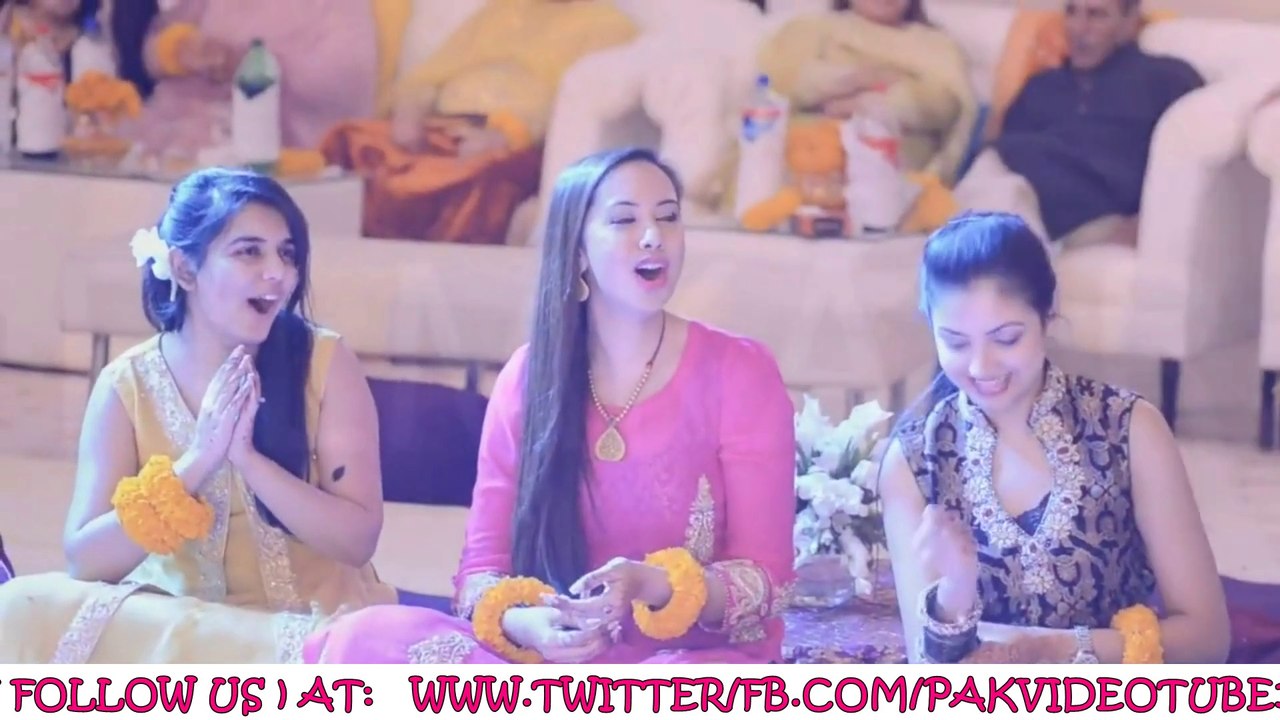 GO NAWAZ GO BEAUTIFUL GIRLS MEHNDI DANCE & PARODY - Pakvideotube