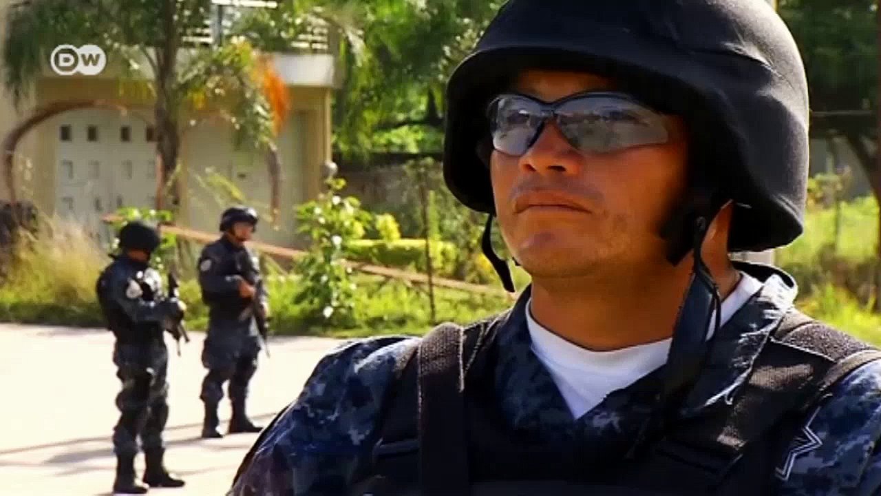 Die mexikanische Menschenrechtsaktivistin Alejandra Ancheita | Global 3000 - Interview