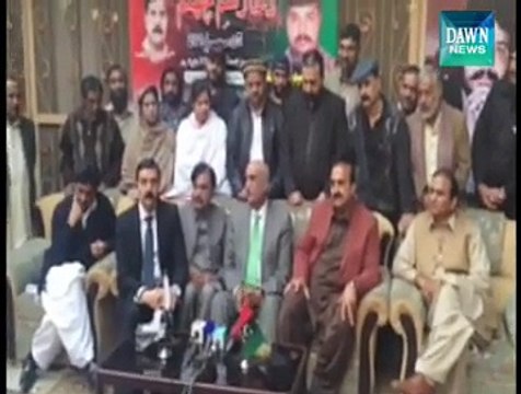 Khursheed Shah ready to meditate between govt, PTI