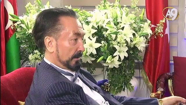 Adnan Oktar: Demba Ba Allah’a ve Kuran’a aşık. Allah ona cennet nasip etsin.