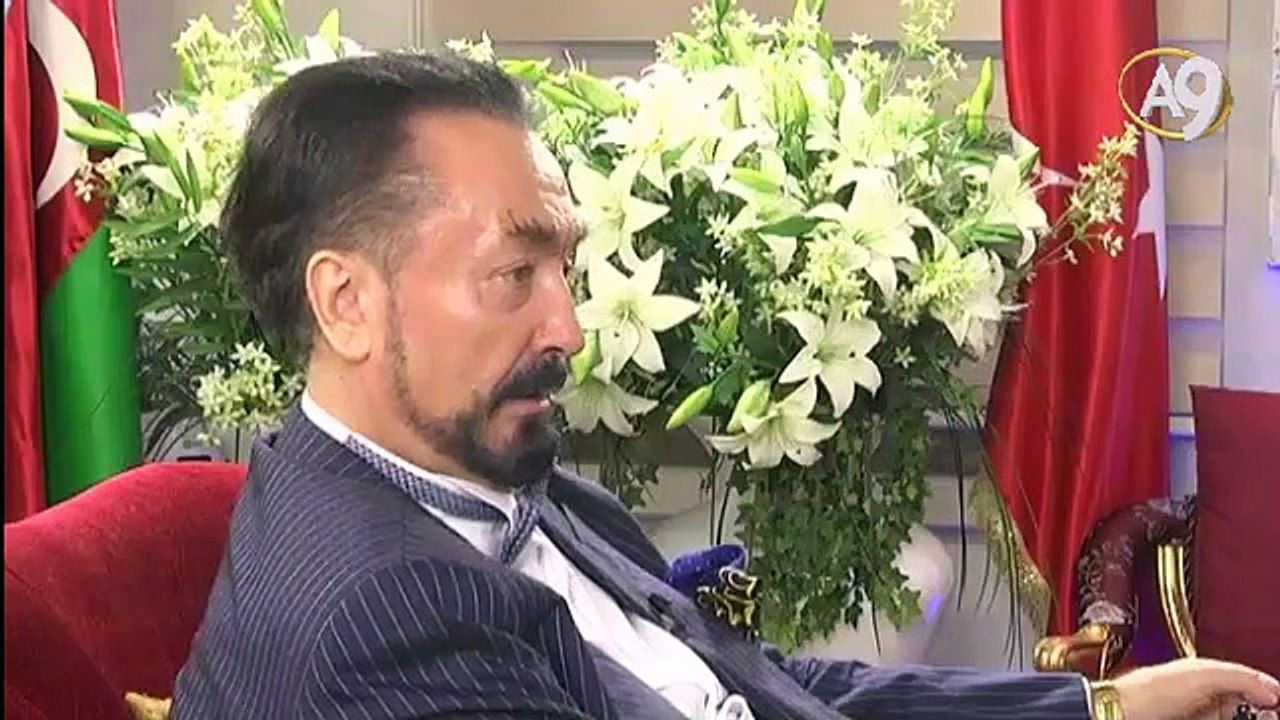 Adnan Oktar: Demba Ba Allah’a ve Kuran’a aşık. Allah ona cennet nasip etsin.