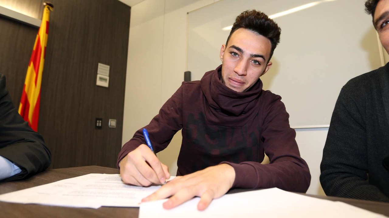 El FC Barcelona adecua el contrato de Munir El Haddadi