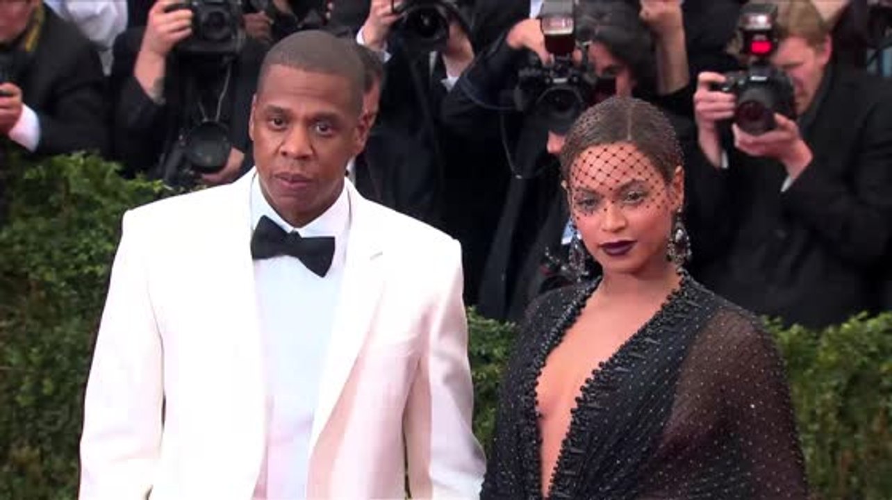 Jay-Z & Beyoncé In Bidding War Over $85 Million Mansion