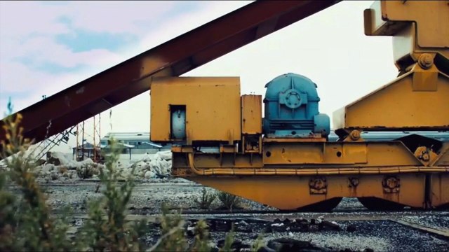 [HD] Raised By Wolves