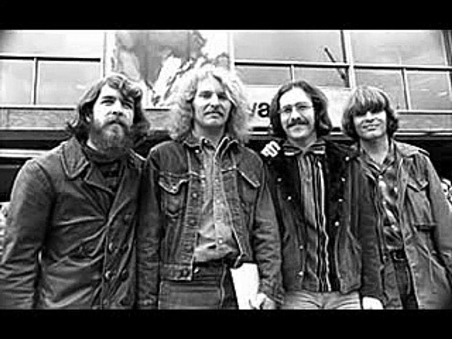 Creedence Clearwater Revival- Bad Moon Rising